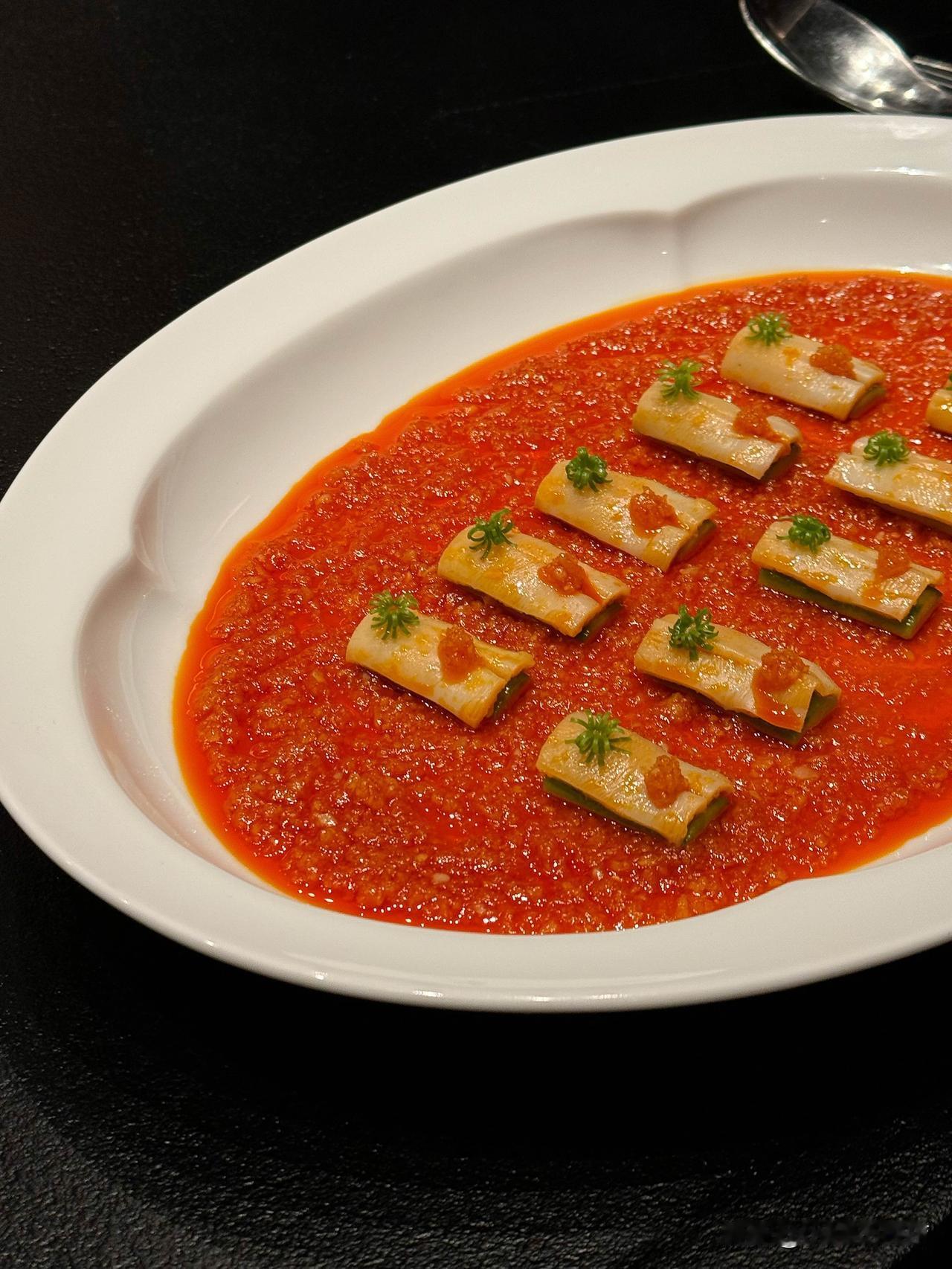 2025年最后一个月吃到最满意的一顿🥢

蜀府宴最近上新菜了🥢一轮吃下来，惊