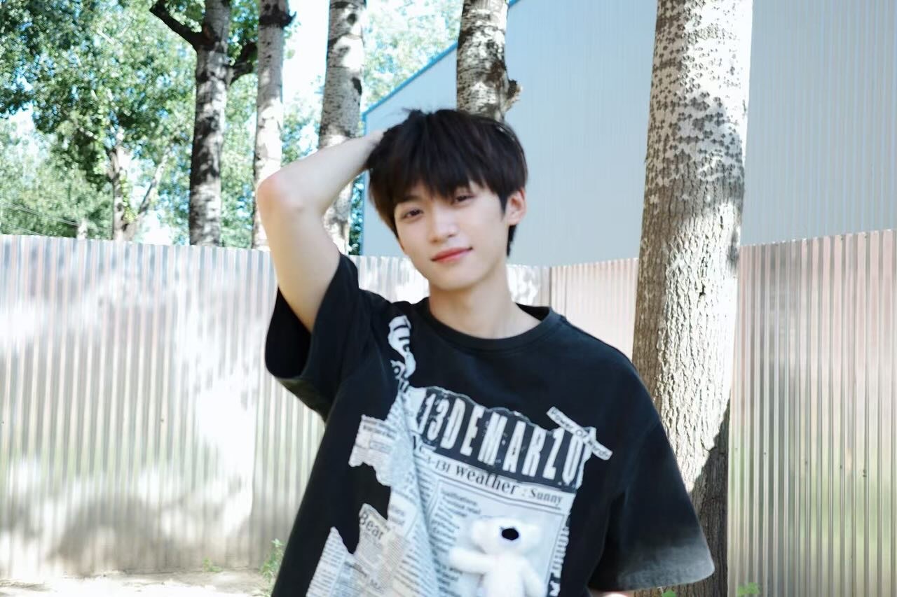 瑞鹤娱乐ins更新📸青春男大小学长上线啦⛅️ ​​​