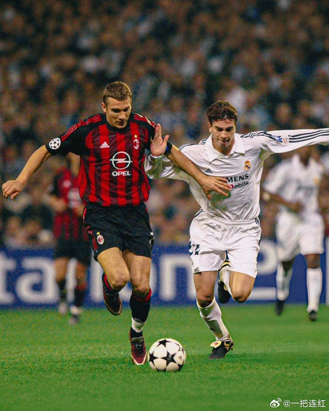 2002年的欧冠经典夜，皇马3比1战胜AC米兰。劳尔梅开二度建功，古蒂破门锁定胜