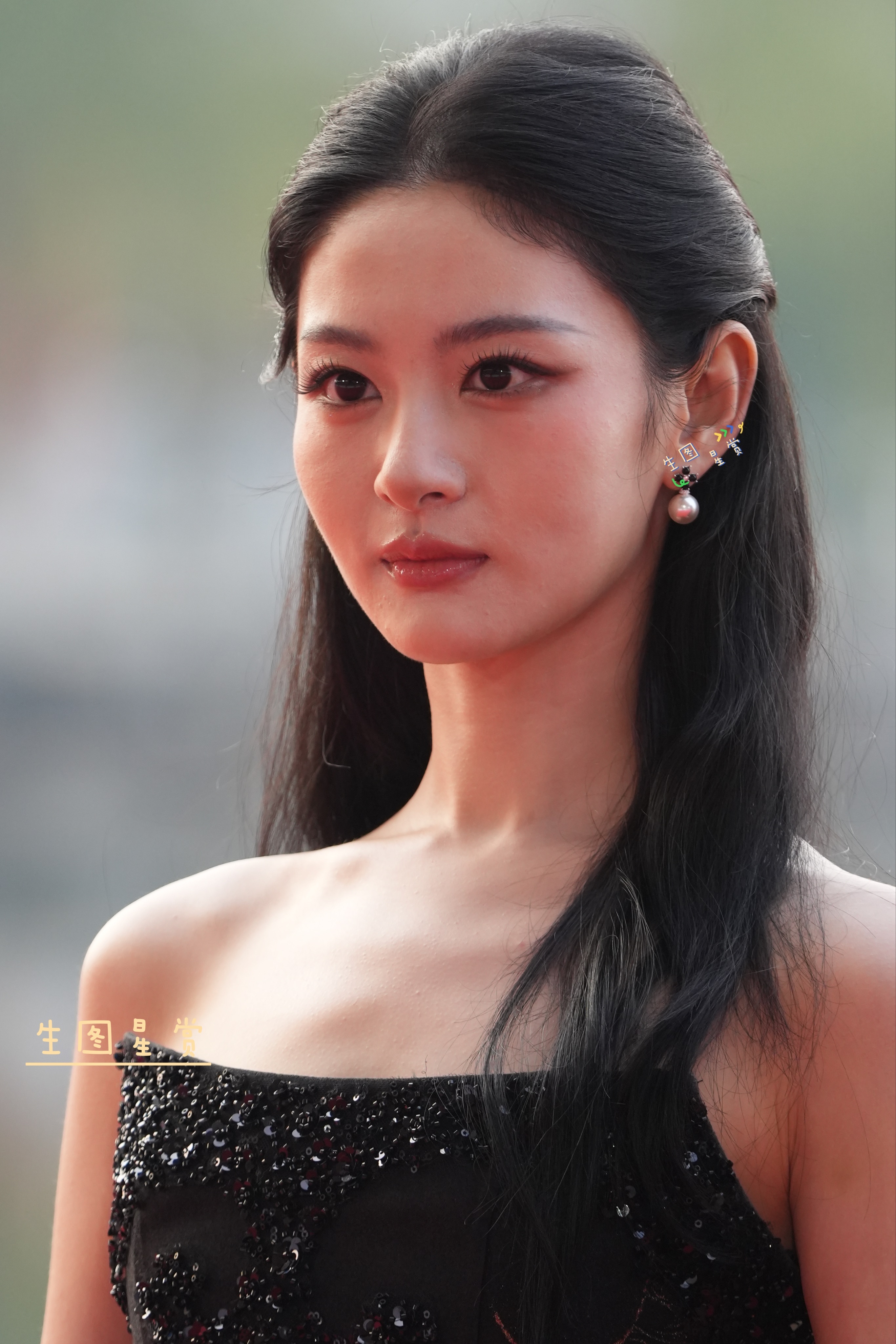 赵晴×横店影视节出出落落的千金大小姐[给你小心心]于正赵晴挽手亮相文荣奖赵晴[超