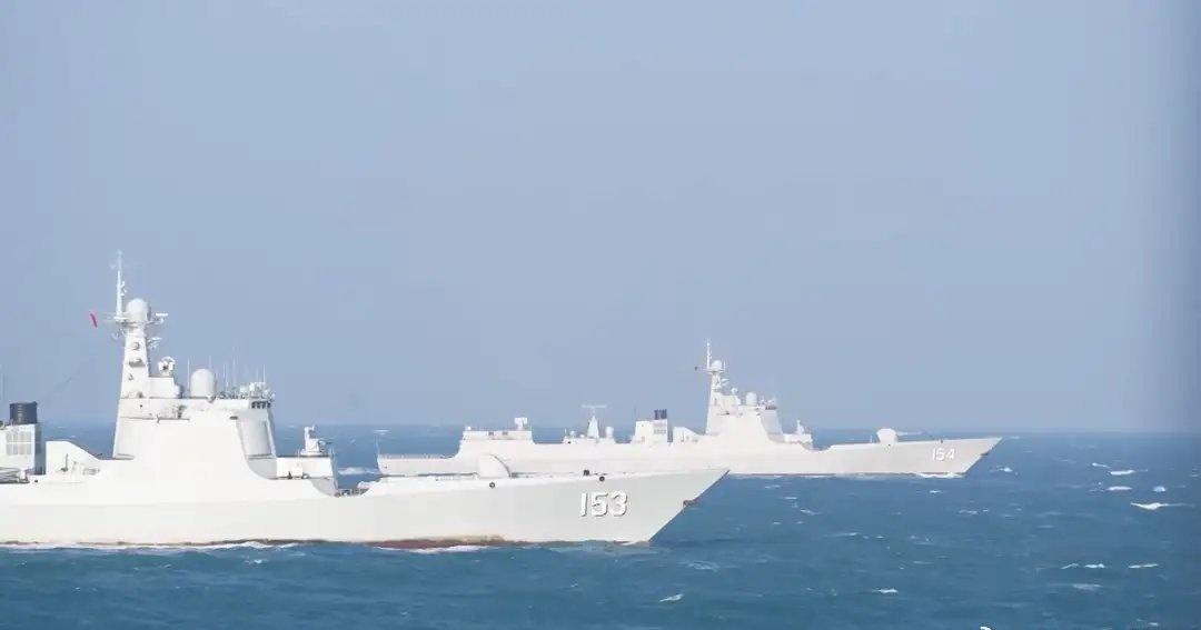 火力值拉满！这是东部战区“海上雄狮”的硬核实力我在央视频，邀你一起看更多有品质视