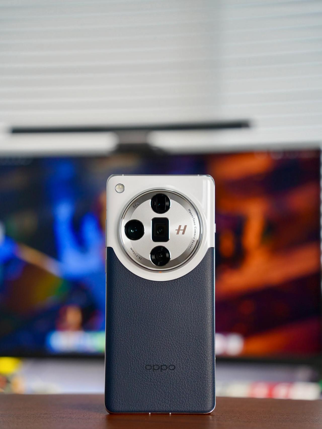 OPPO Find X7 Ultra「细节鉴赏」。

OPPO Find X7 