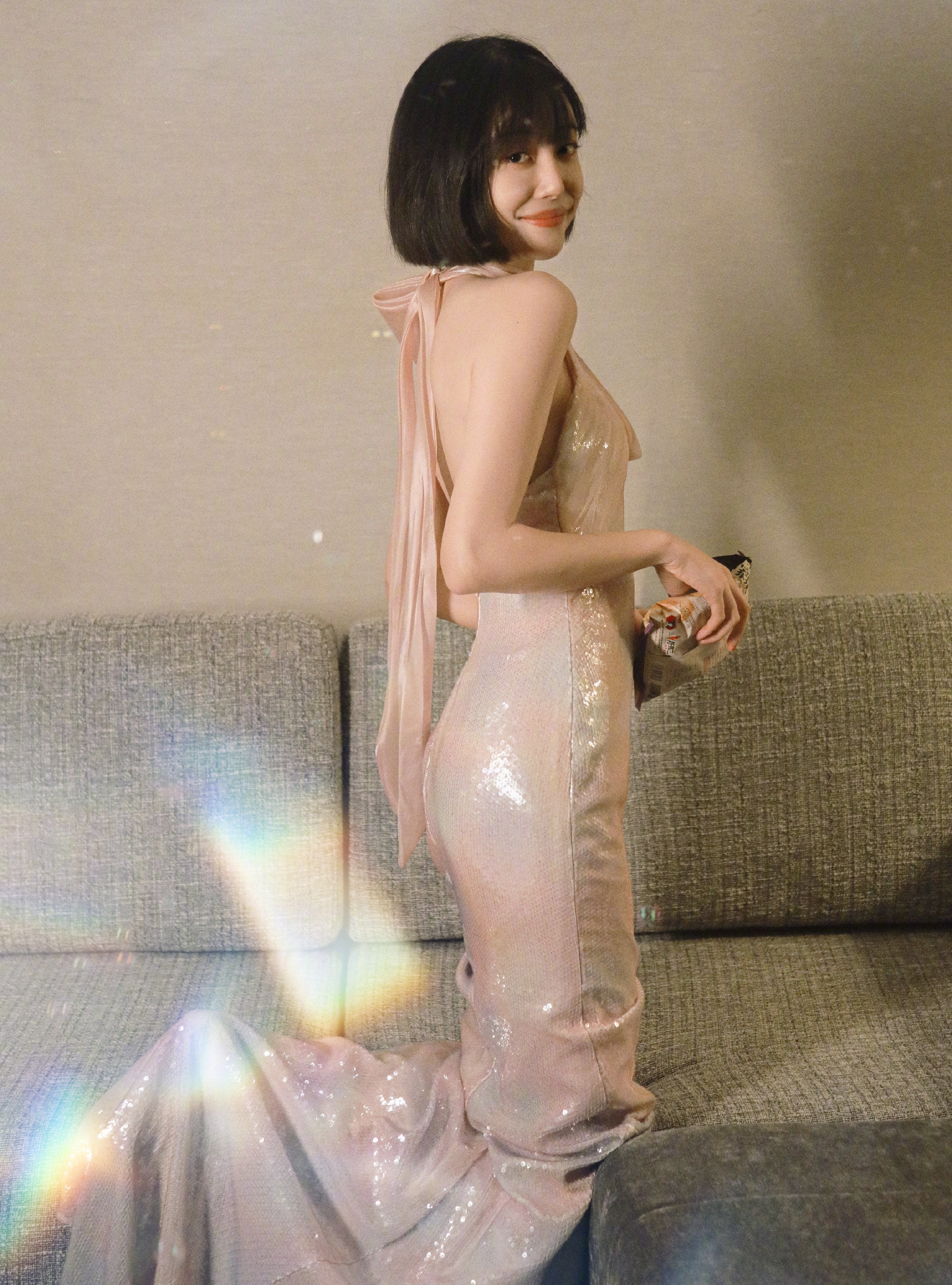 李溪芮，短发长裙，精致柔美的姐姐。李溪芮