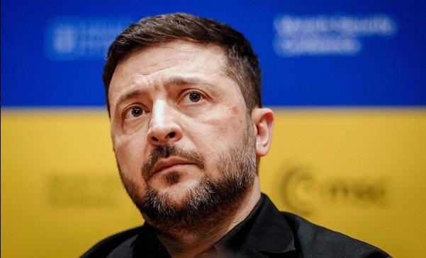 泽连斯基：乌克兰不能因为想要和平而“简单地投降”

乌克兰总统泽连斯基在慕尼黑接