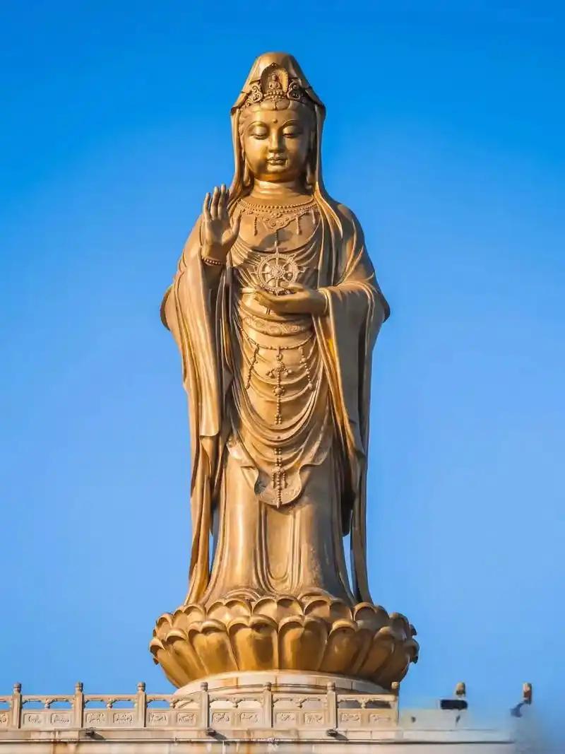 要善待自己的身体，因为零件不好配。当你身体不好的时候，不但零件不好配，而且还很贵