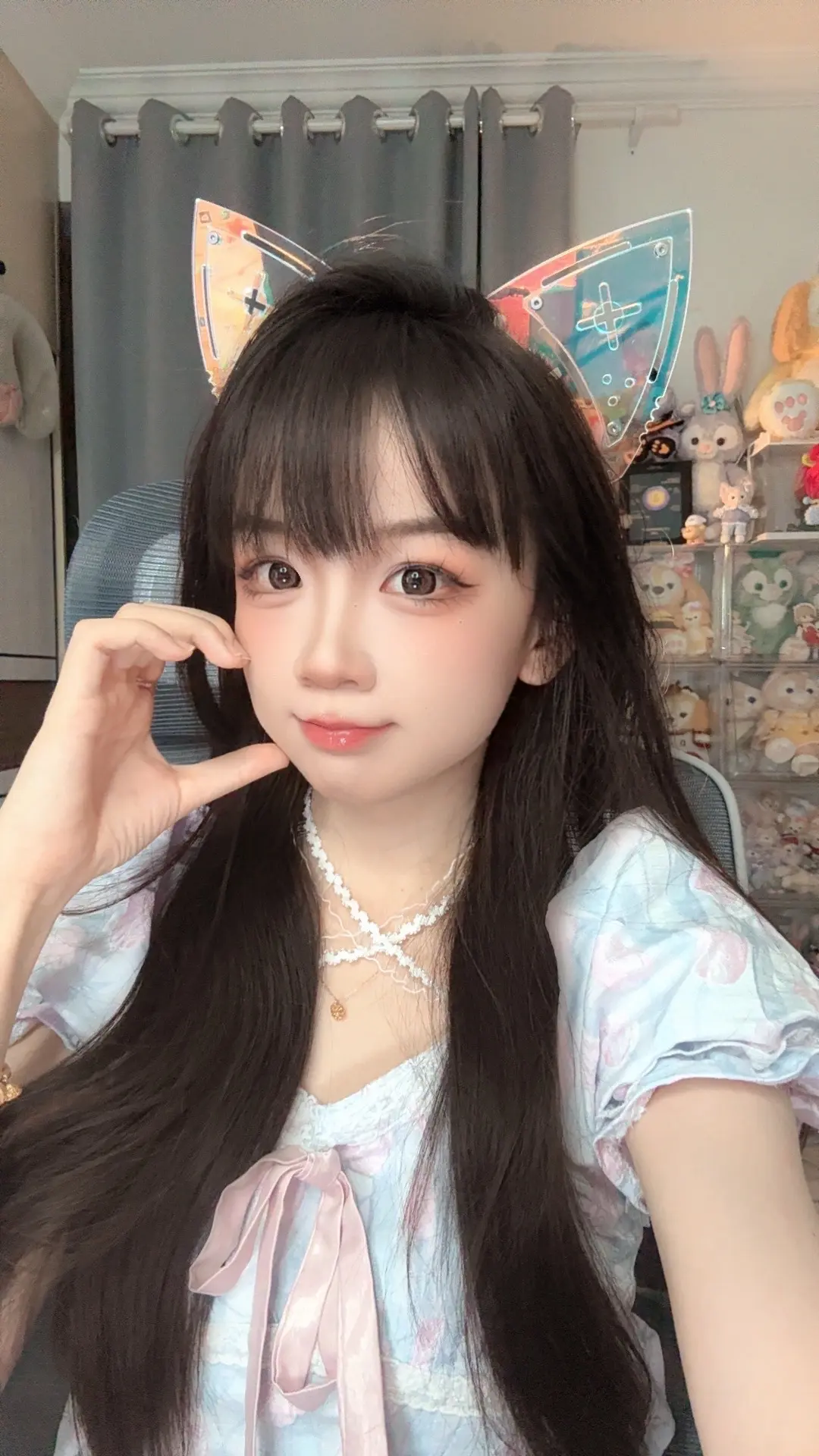 永远太远了  明天陪我吃饭吧。