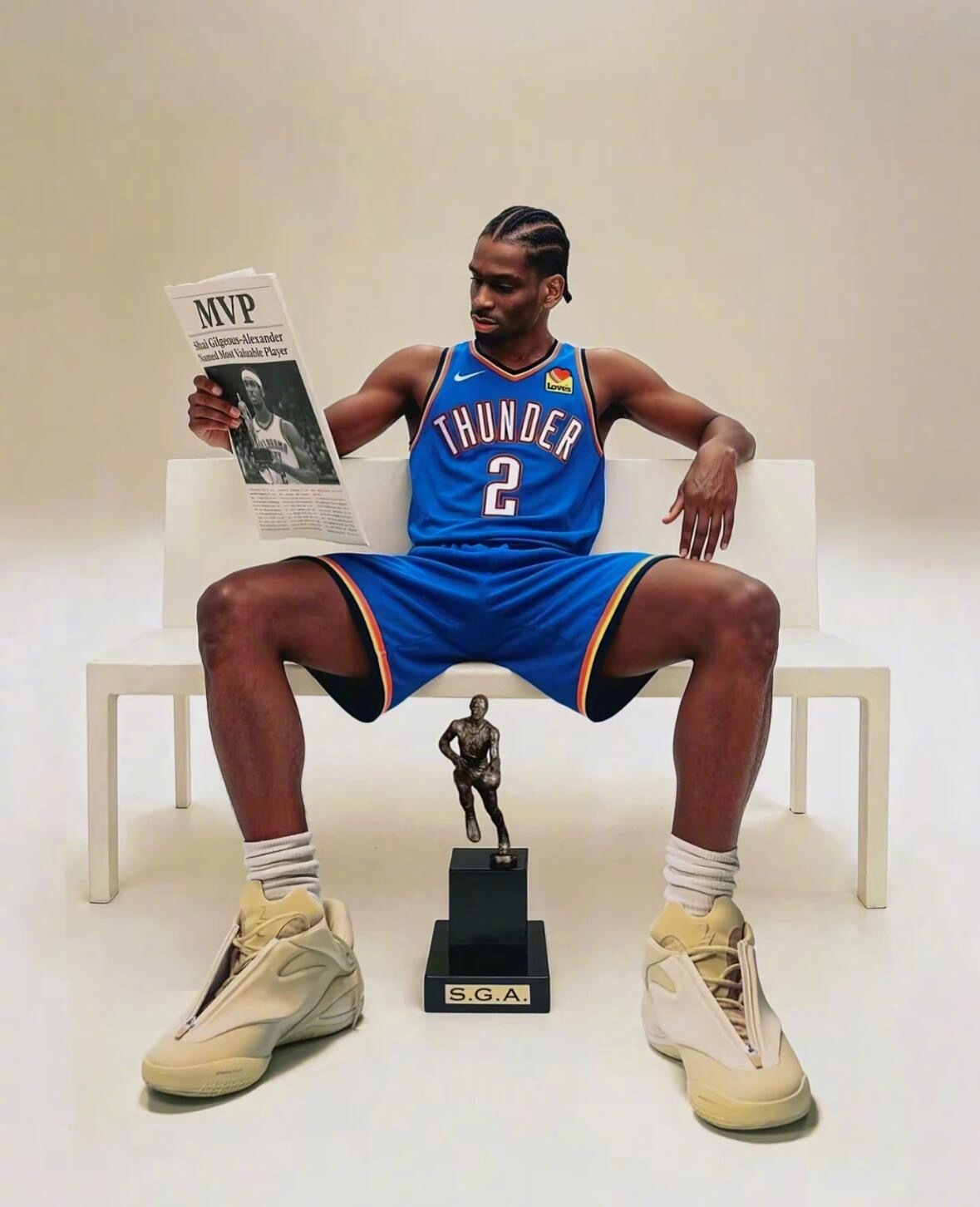 雷霆队史第三位MVP 谢伊 吉尔吉斯 亚历山大  有争议但是本赛季的确找不到谁比