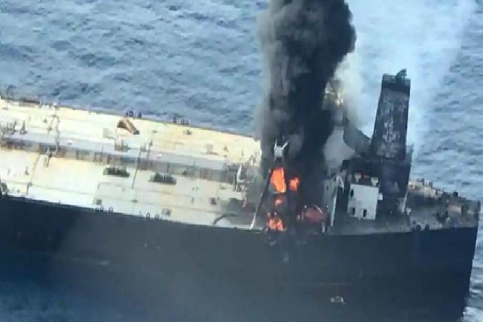 ·印度被特朗普坑惨了！海峡通航昙花一现，印度油轮惨遭伊朗炮击

近期霍尔木兹海峡