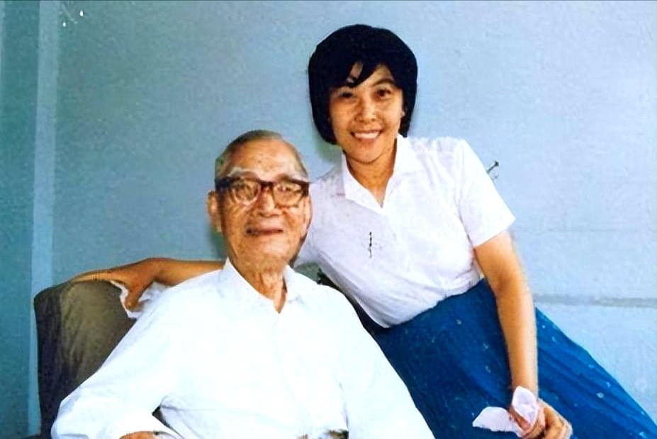 1967年，妻子刚去世，快80岁的茅以升就和6个孩子商议，想要续娶，当他说出女人