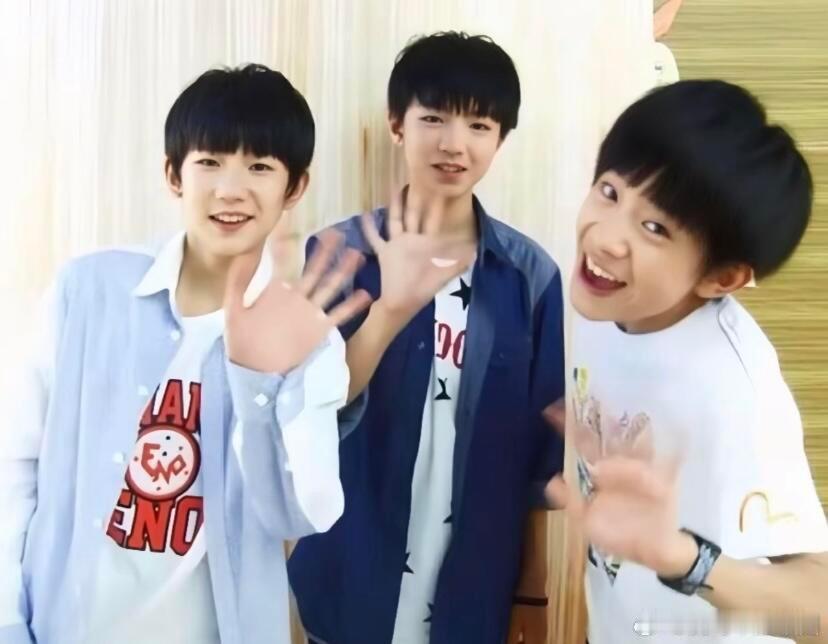 TFBOYS[超话]   所以时间的参照物是什么？小时候特别可爱的三小只🥺TF