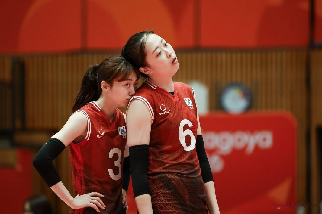 【韩国女排3:0哈萨克斯坦晋级亚运会四强】
亚运会女排1/4决赛第三场
韩国女排