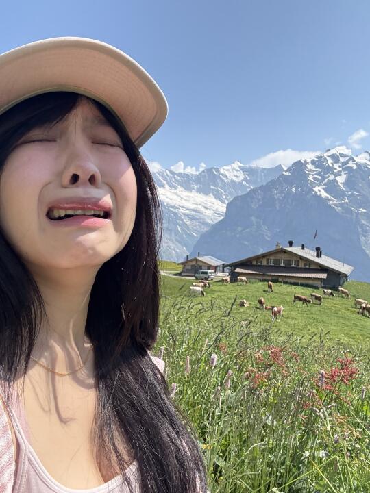 在瑞士first山被npy拍的照丑哭