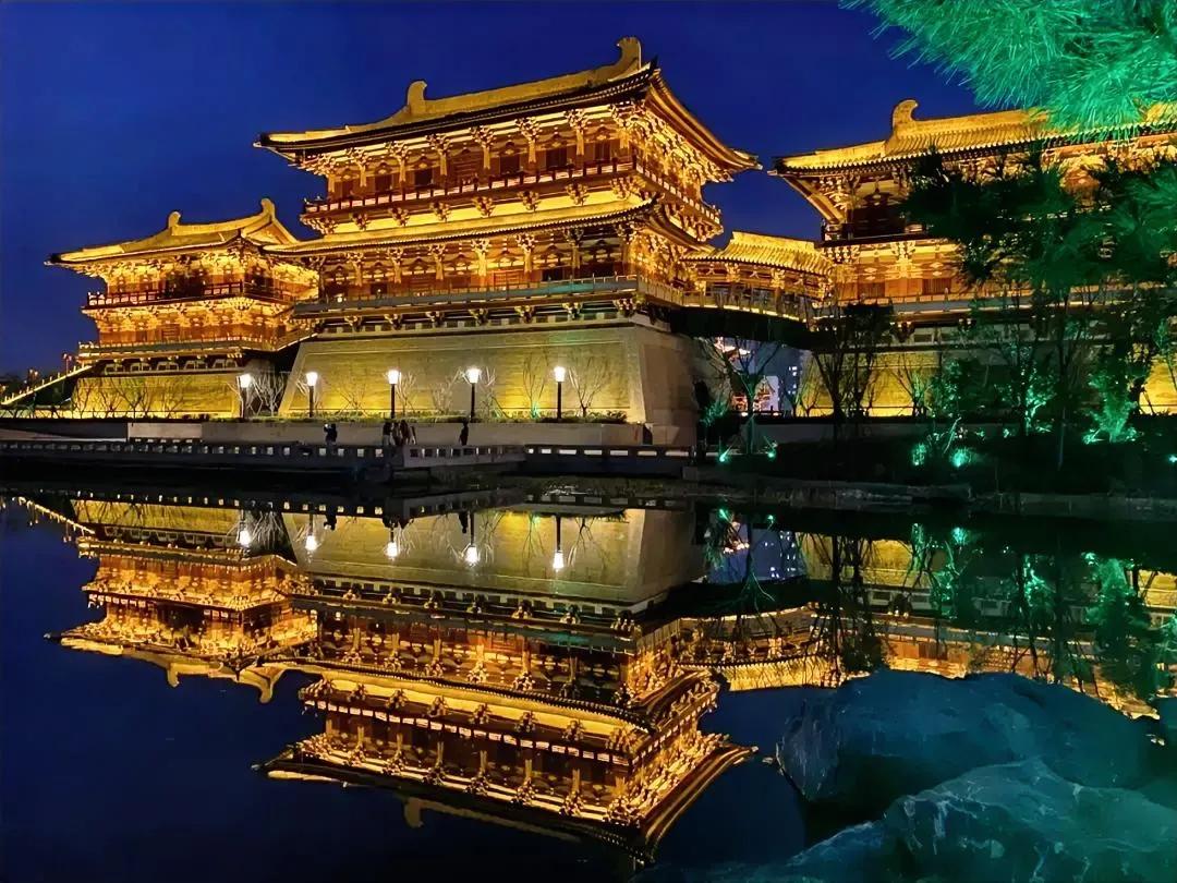 古都洛阳有一个成语叫洛阳纸贵”，意思是晋代左思《三都赋》写成之后，抄写的人非常多