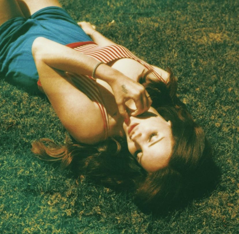 Lana Del Rey 尚未公布她备受期待的专辑《Stove》。 