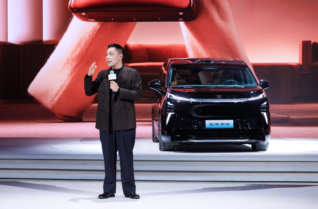 MPV这个品类之前卷的都是电视机，这个方向没问题，但很无聊，如果我买MPV，我的