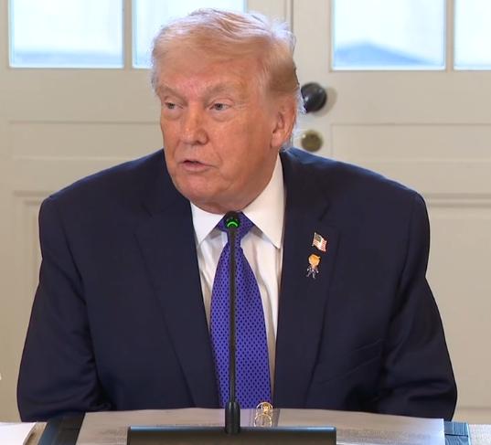 快讯！终于知道特朗普退出联合国多个组织的缘由了，原来他想另立“山头”。
据新华社