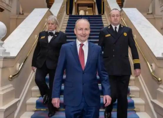 中国外交部正式宣布，
 
1月3日，中国外交部一官宣消息就引发全网关注——爱尔兰