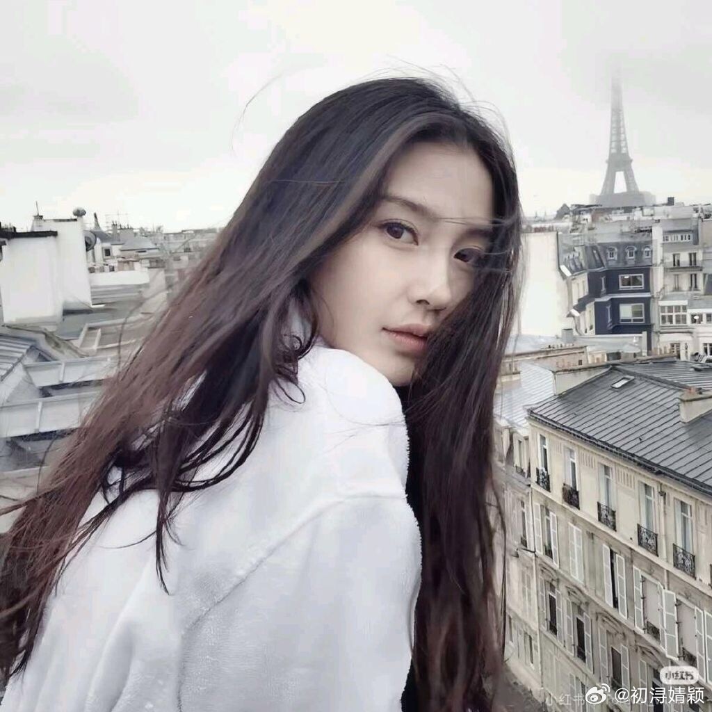 angelababy  angelababy君绮罗愿你有趣有盼，不负心中热爱 ?