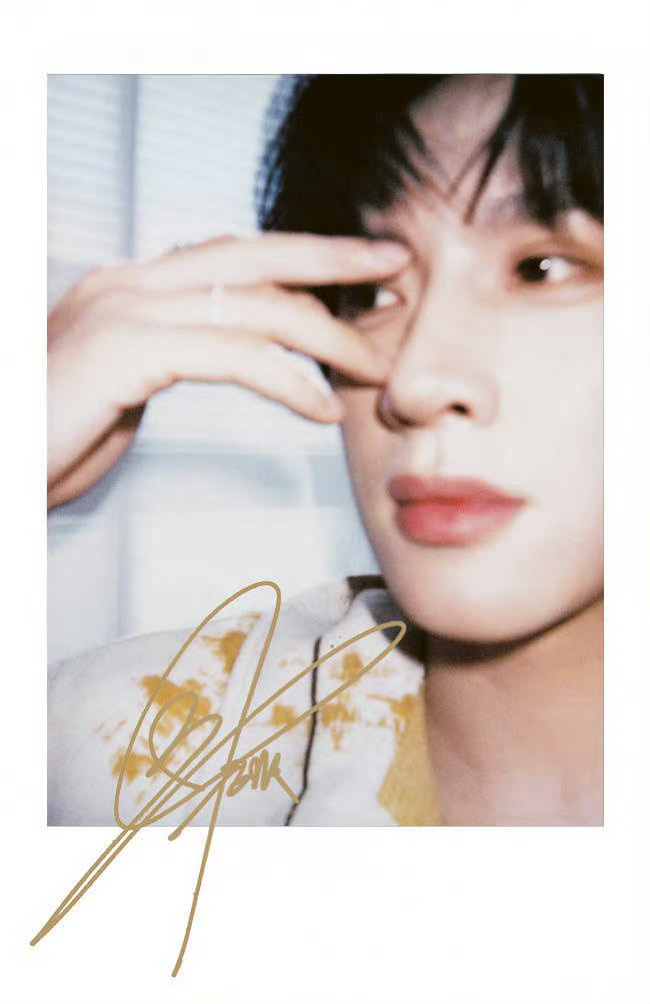 展轩拍立得 展轩博客天下拍立得📷比心❤️比耶✌🏻+手绘卡背好帅[awsl]展