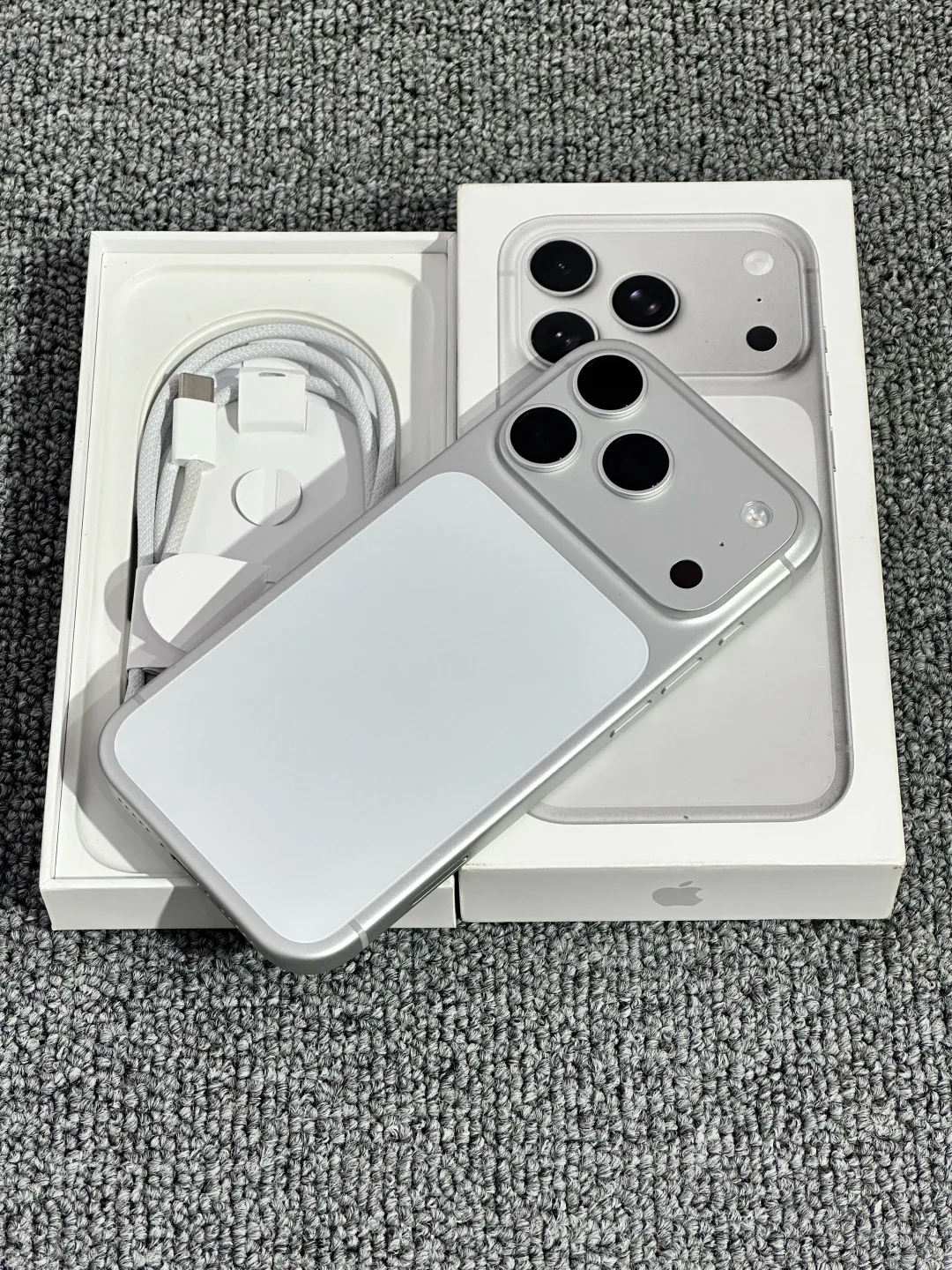 安卓涨价你会考虑买iPhone吗  不理解安卓集体涨价，配置同质化严重，价格却一