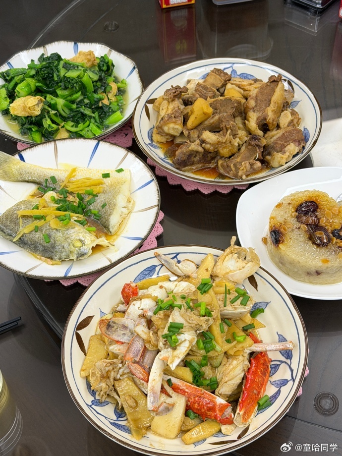 突然发现这周六太6了家里长辈看到这个日期也连连称奇，说这样的吉利日子很难碰到，叮