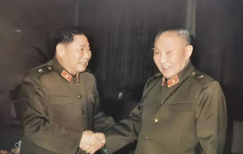 91岁老红军聚会，得知老友李聚奎也要来，80岁的杨得志坚定表示要亲自给他站岗！