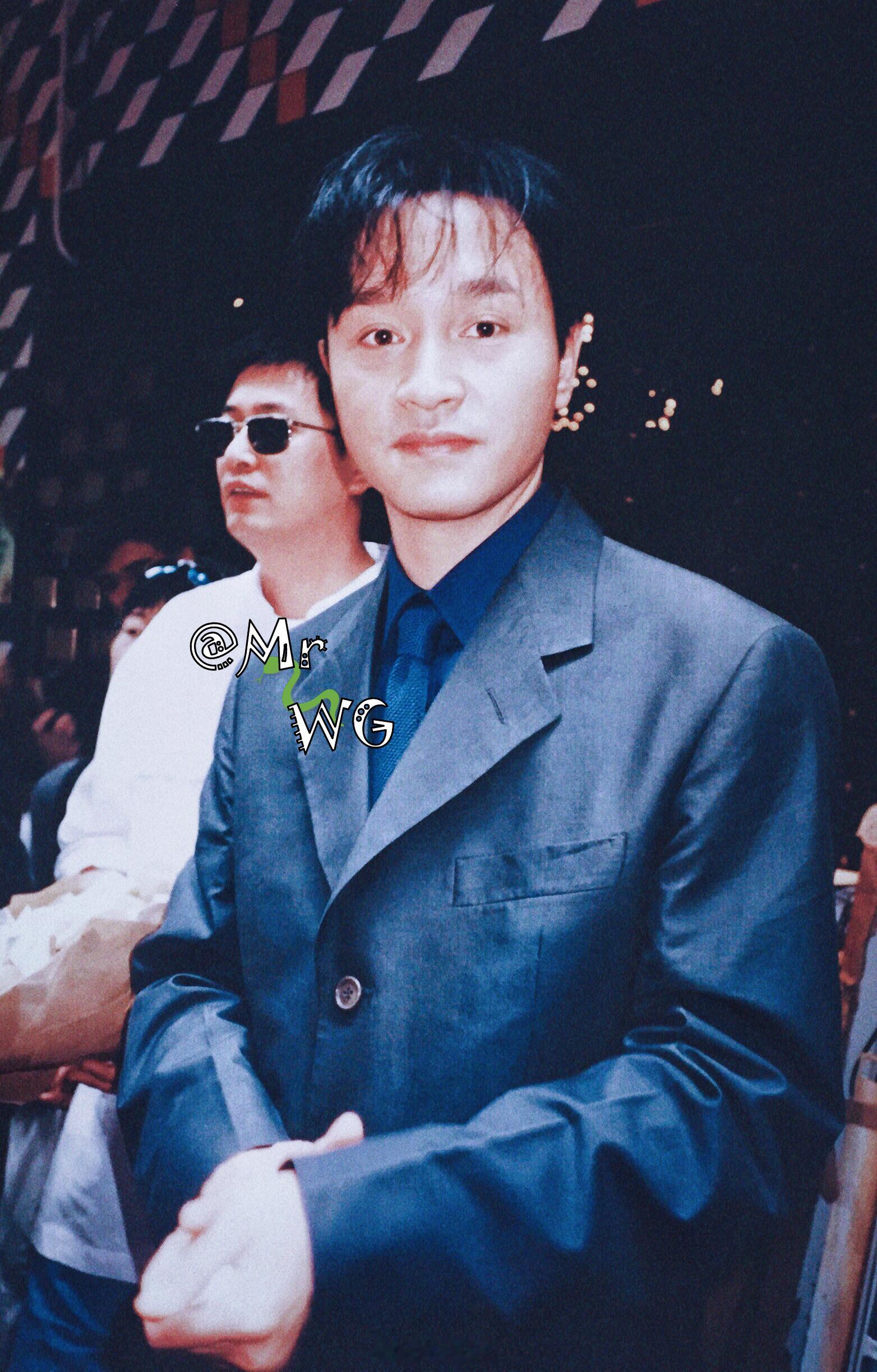 张国荣[超话]独家扫描 西装双帅，在香港舞起阿根廷探戈——1996年7月，王家卫