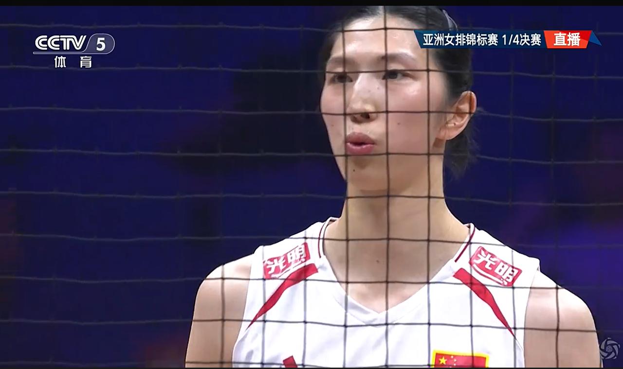 中国女排3-0越南，这似乎是没有什么悬念的结果，但还是得给吴梦洁、庄宇珊点个大赞
