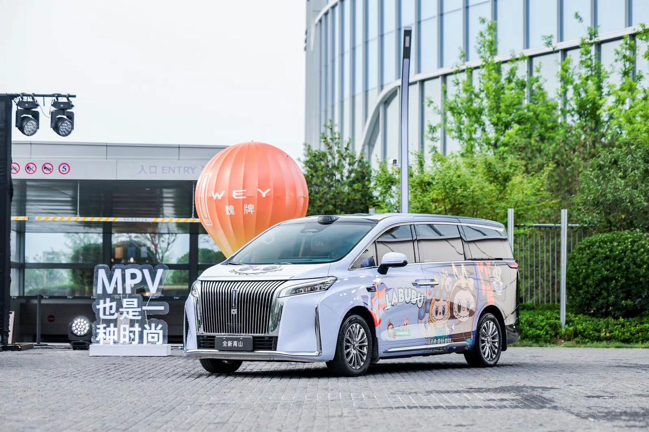 SUV版正式上市 这样一款打破MPV和SUV界限的车，竟然百27.08w起，太卷