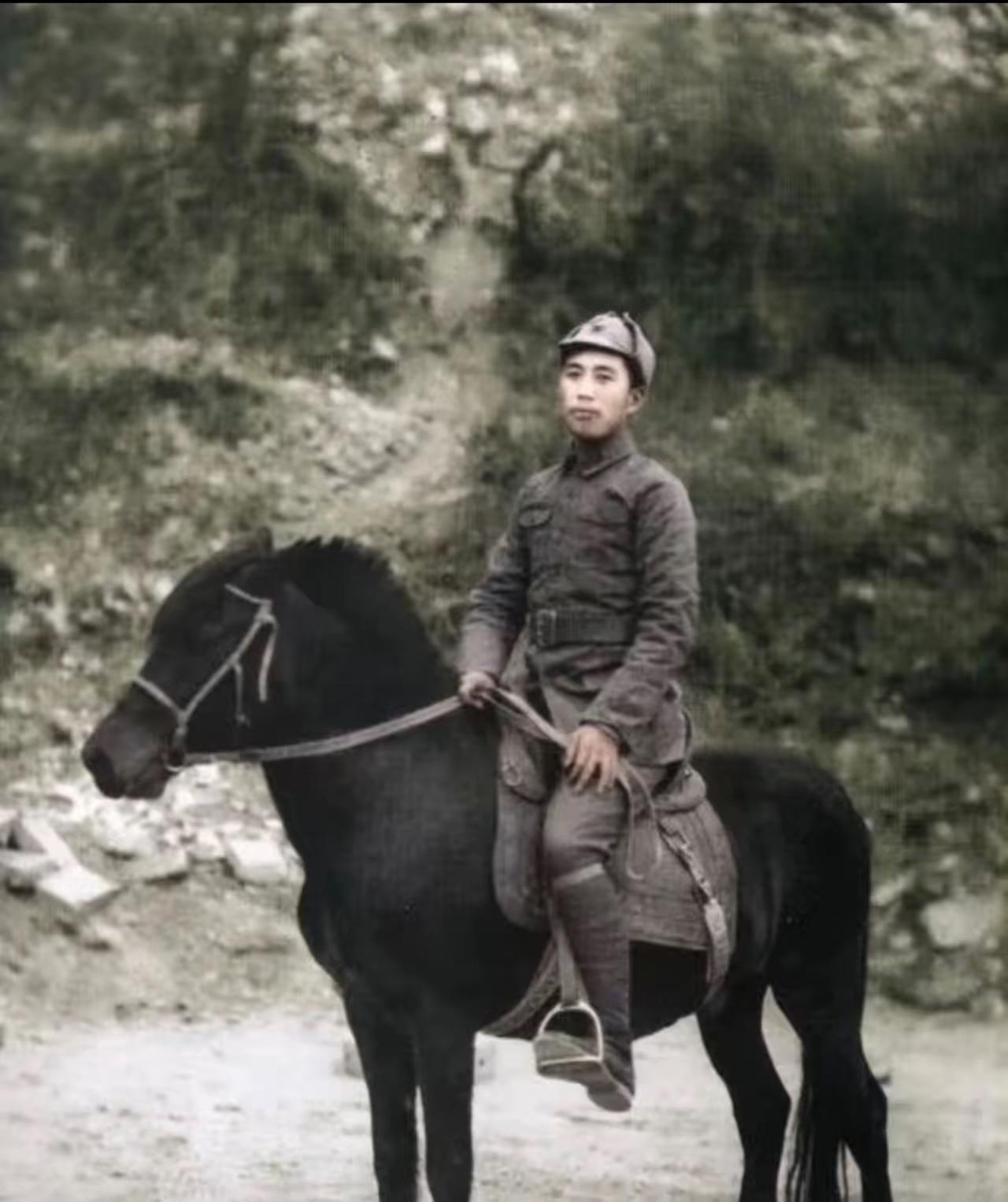 王震，1908年生于湖南浏阳，大伙常亲切叫他“王胡子”，1955年被授予开国上将