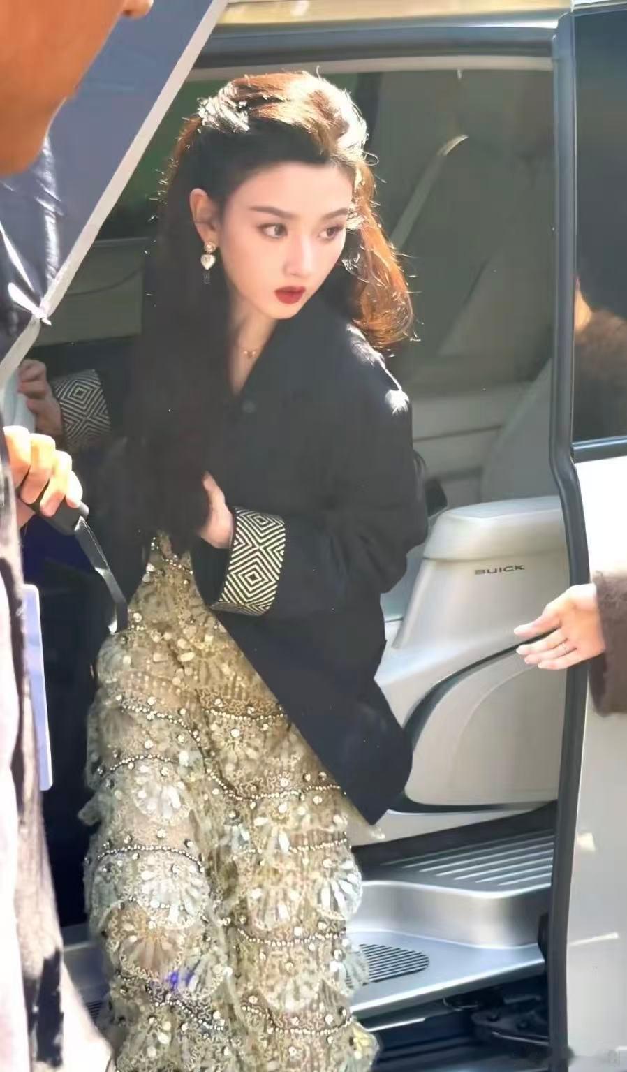 听说这是最接近宋祖儿本人的一张照片... 