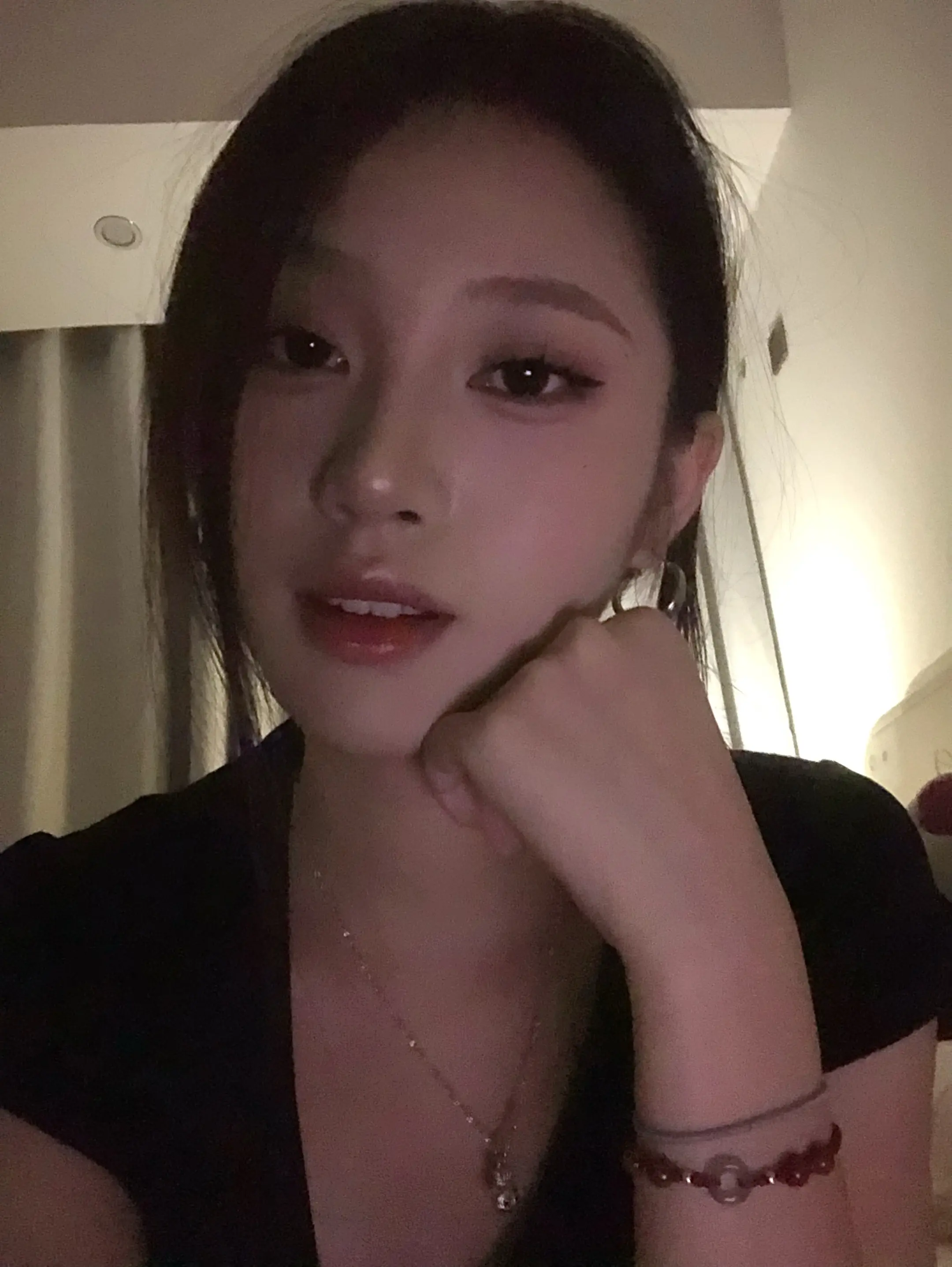 明明对你念念不忘。