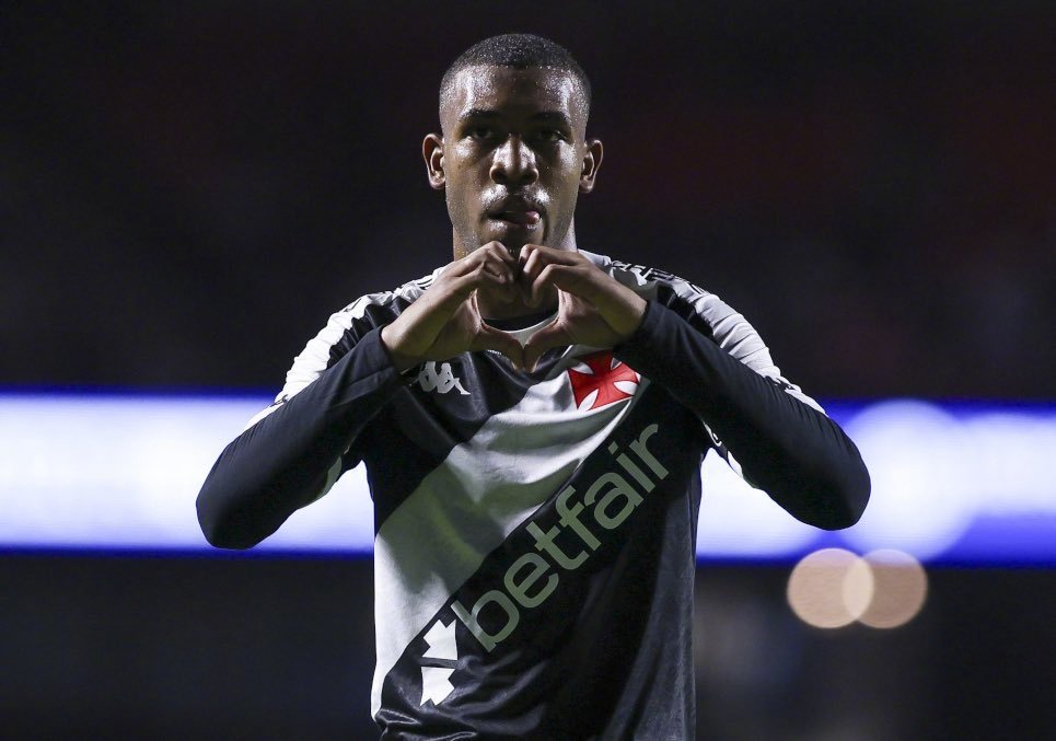 📢 曼联正在关注瓦斯科达伽马前锋拉扬。巴西方面提到了他7000万英镑的解约金条