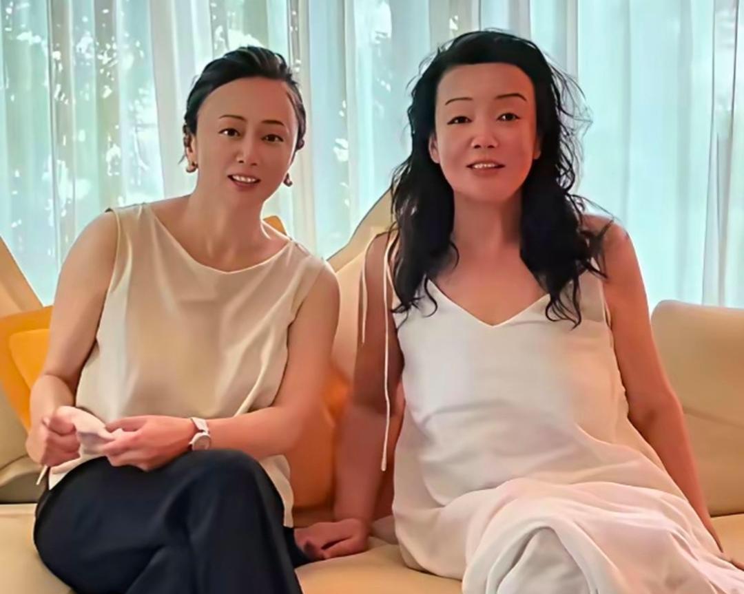 兰姐到闺蜜家去玩，和闺蜜聊到了孩子以后的职业规划。闺蜜的孩子是耶鲁大学毕业的，现