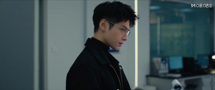 齐思哲行走的刑侦教科书齐思哲14年悬案一眼通 《剥茧》第14集的齐思哲太顶了！面