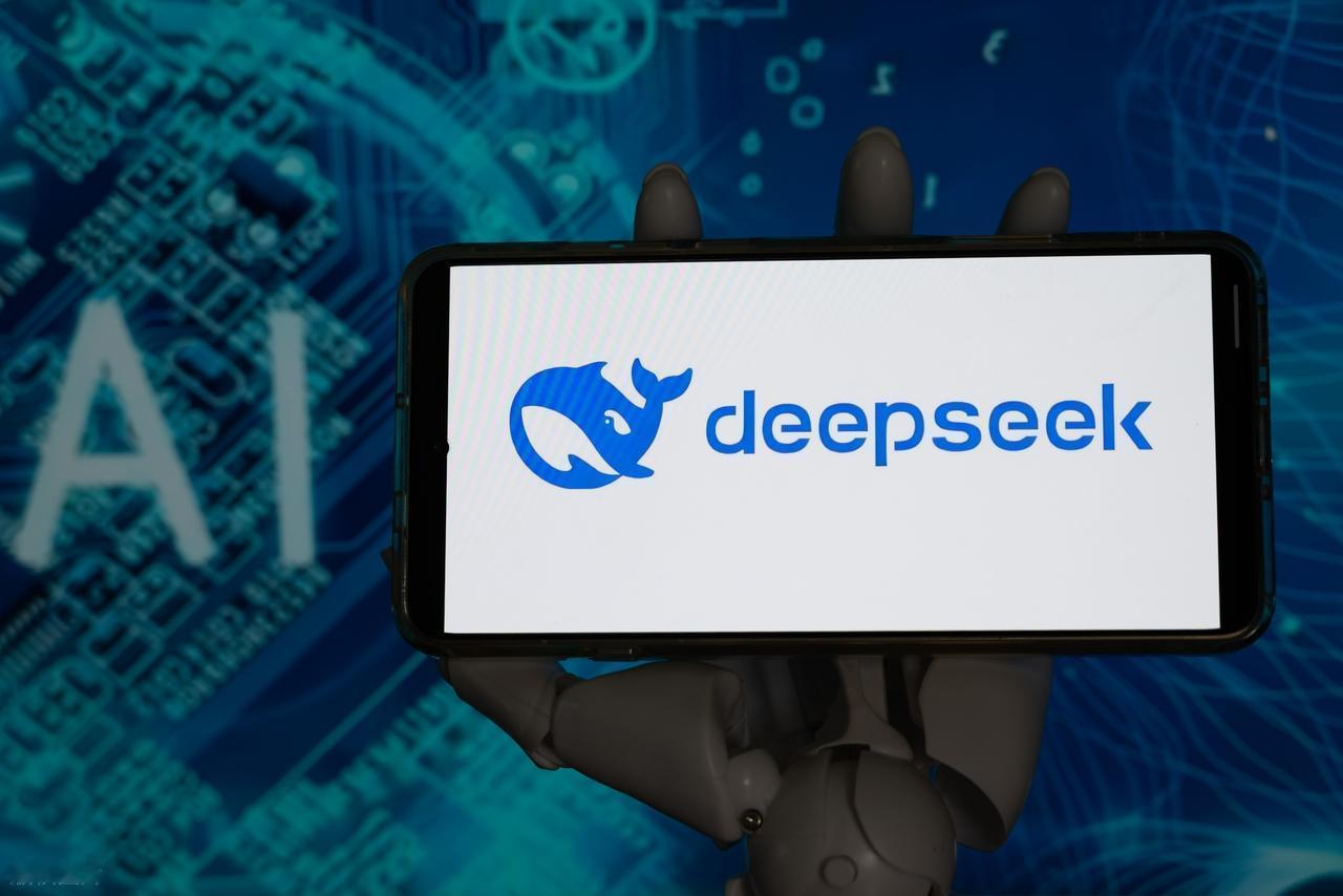 Deepseek开源昇腾全套组件，国产AI算力生态迈出重要一步。

9月30日，