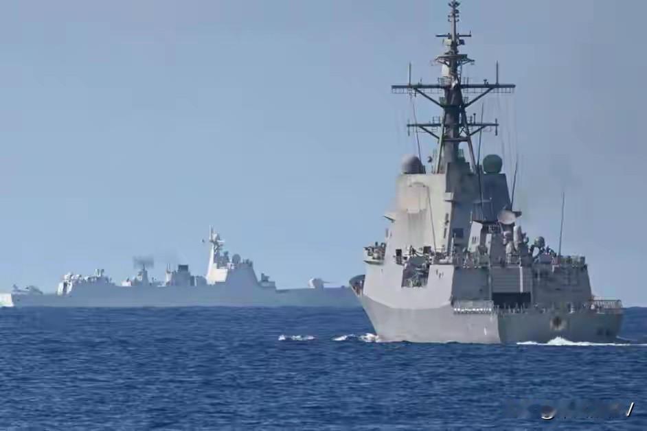 澳大利亚军舰“图文巴”号又来台湾海峡刷起存在感了！

澳大利亚军舰这个时间段跑到