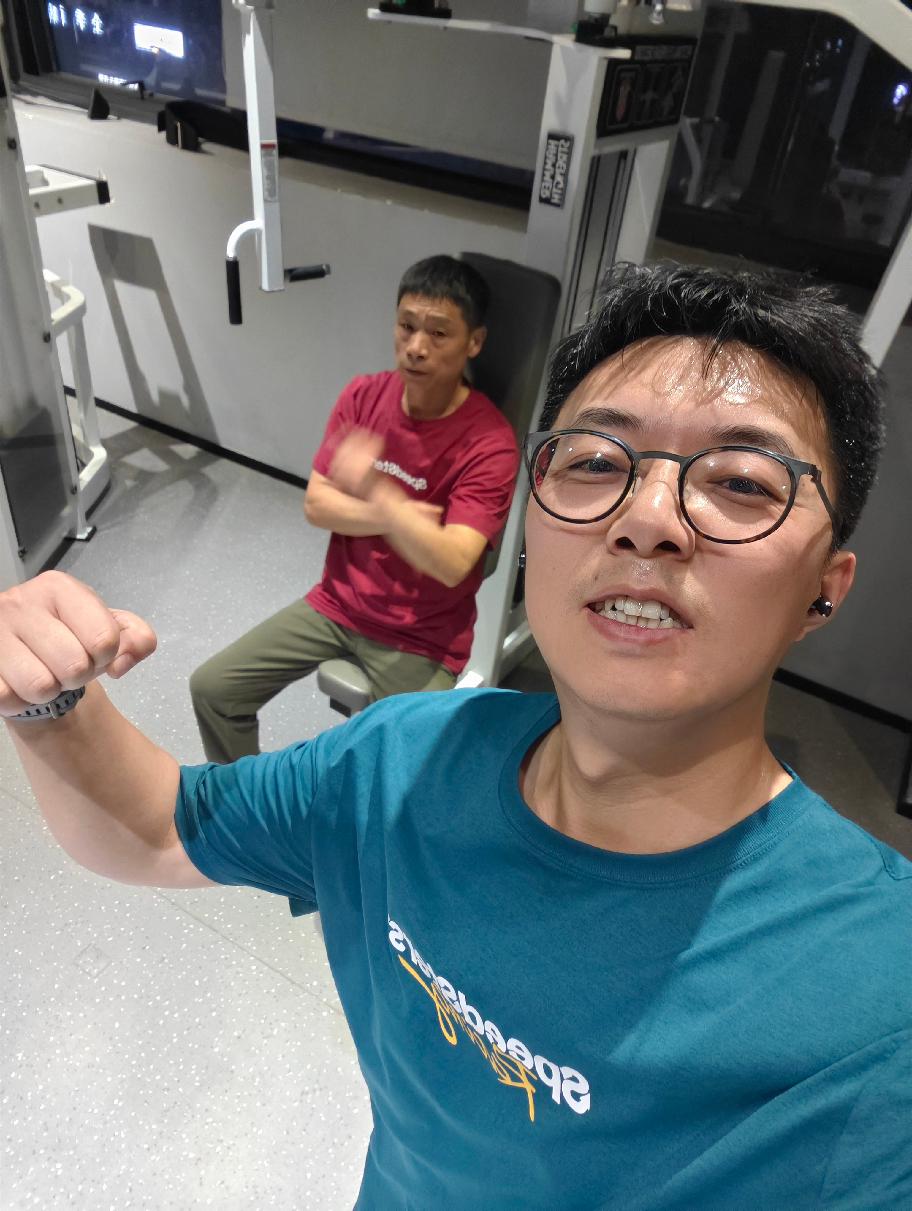 老丈人说自从我儿上学之后也不用溜娃，运动量骤减肌肉都萎缩了那作为孝子的我必须搞定