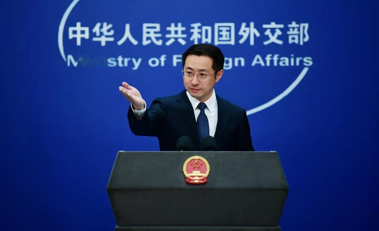 就在刚刚
美国那边又憋了个坏心思，这回是五角大楼，对中印关系指手画脚。又想挑起邻