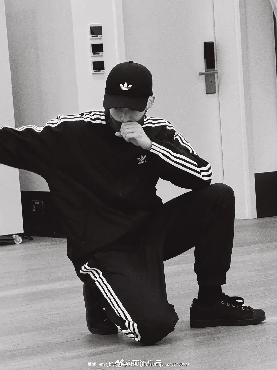 已经在猜王鹤棣新发色了，为演唱会准备的惊喜。