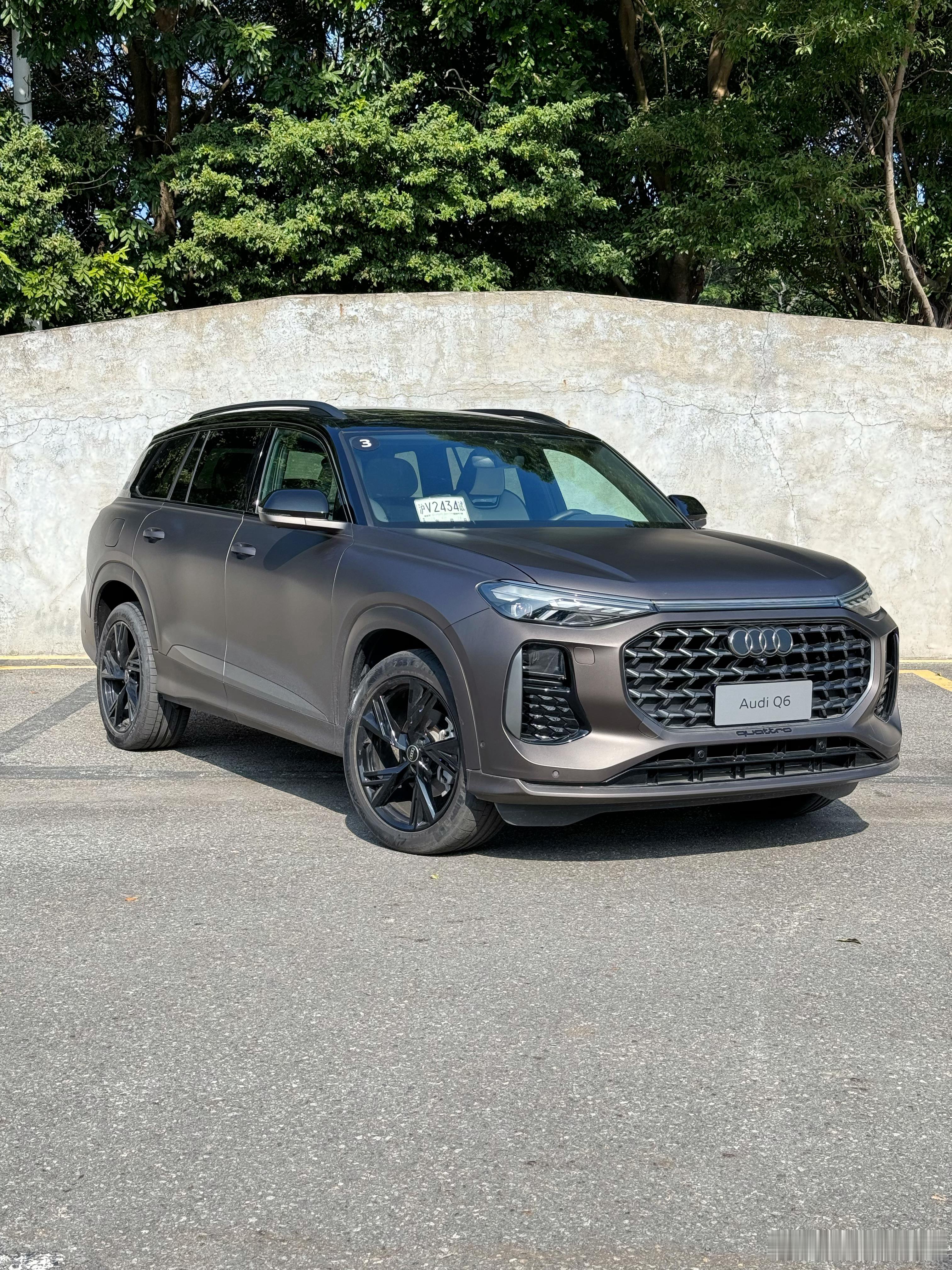 ⚡这是我第一次开上奥迪Q6～还是一台3.0T V6的50TFSI凌云版editi