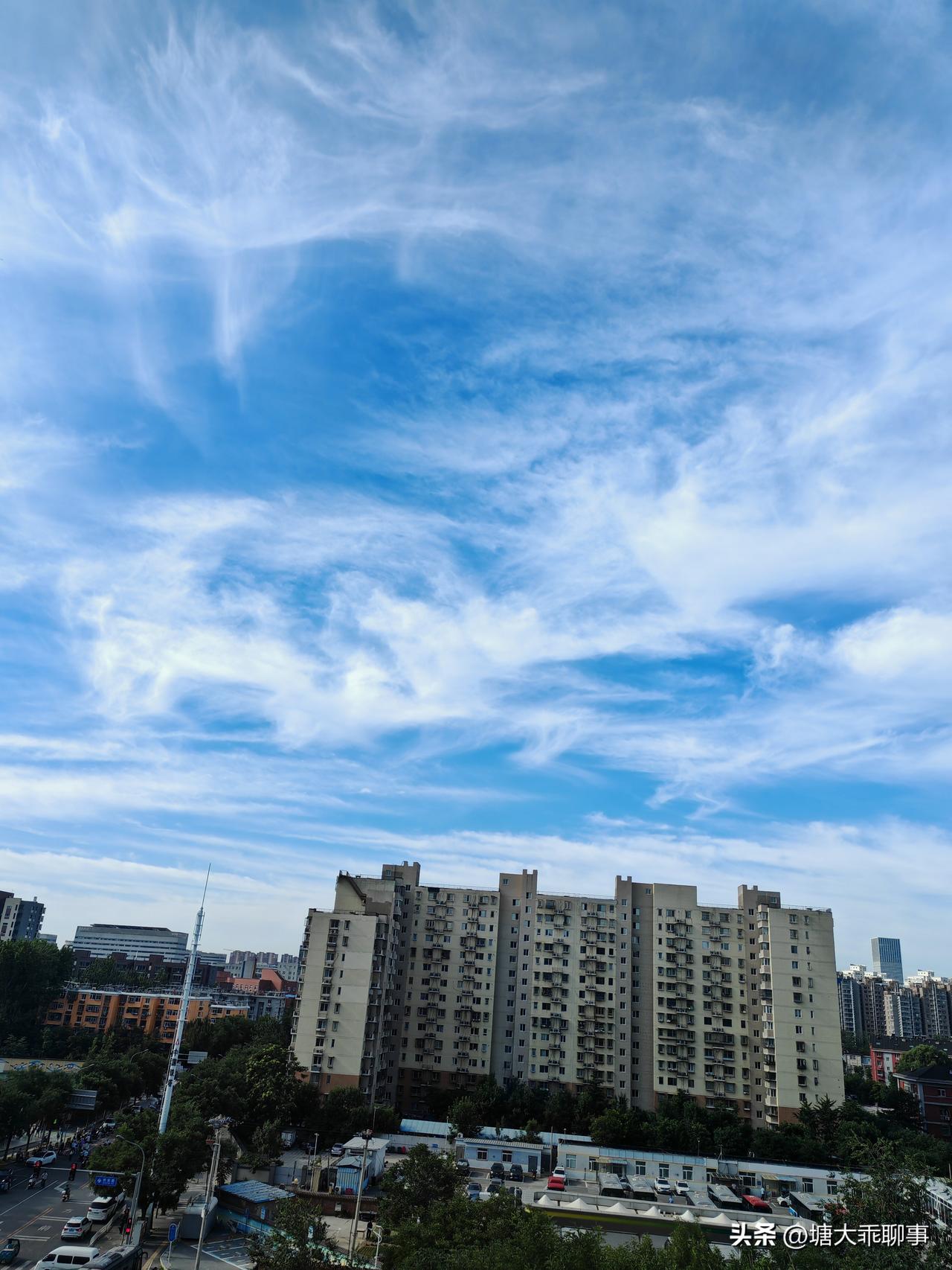 周末
早起
准备周一
要提交给法官的材料
忙
充实
快乐