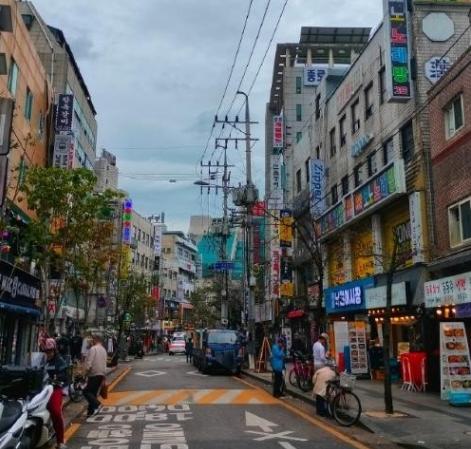 继新加坡、马来西亚之后，美国华人发声！美国华人称：中国人不要自以为是，现在连韩国