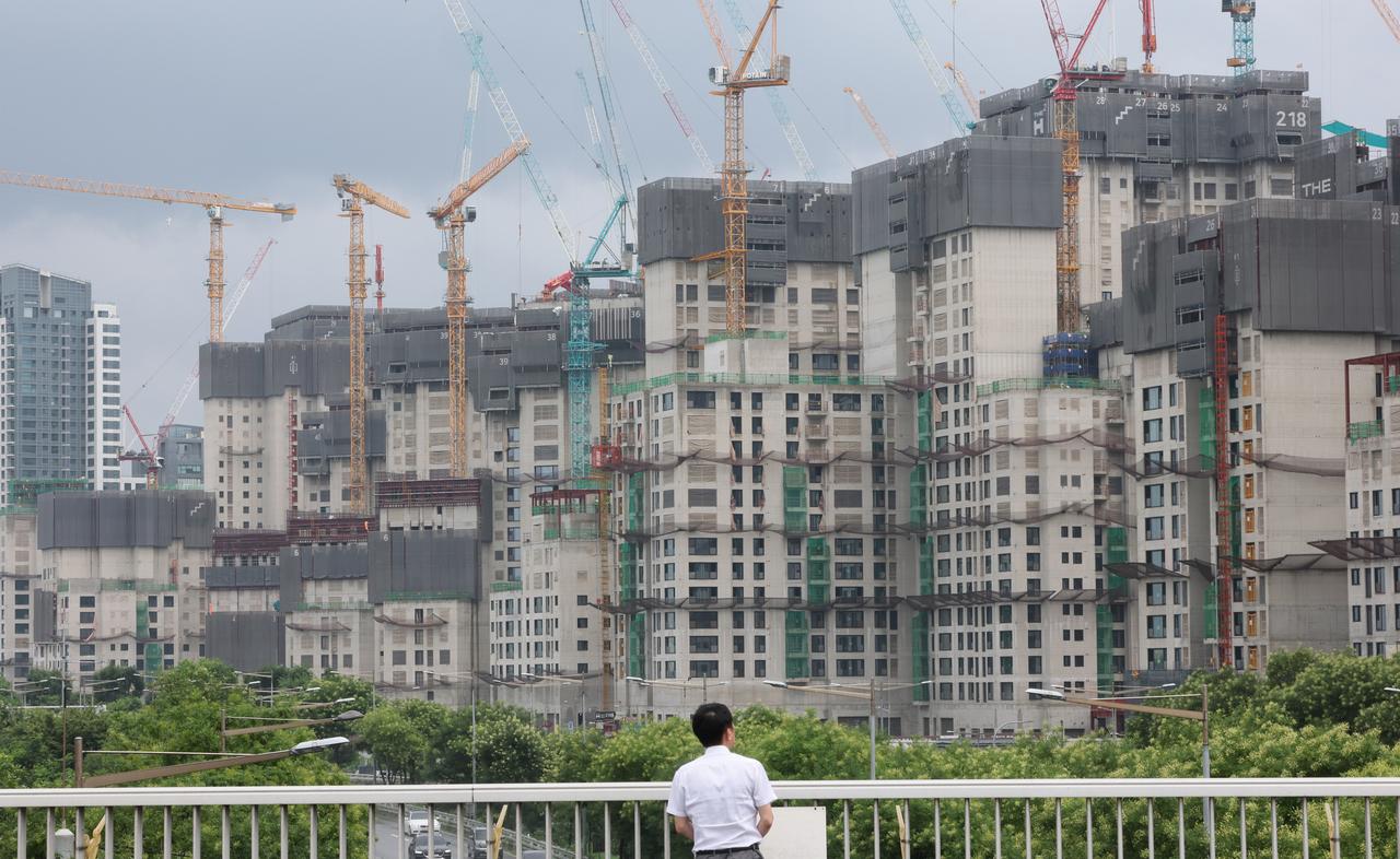 数钱数到手软，韩国财政部周五这天乐得合不拢嘴——6月税收一口气暴涨31.1%，2