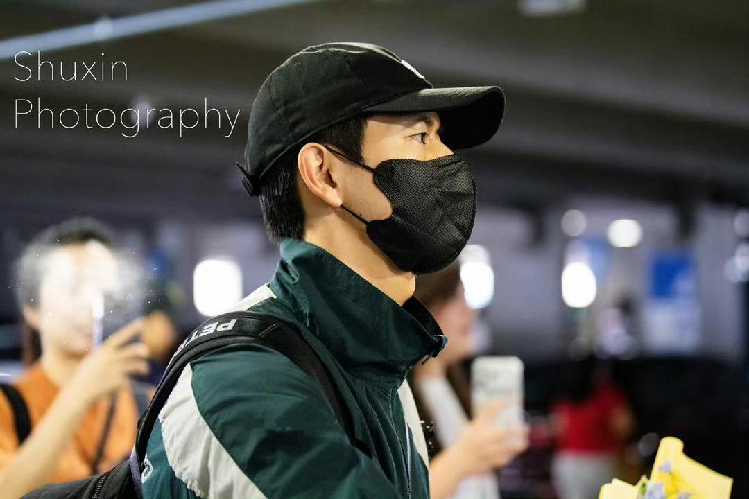 李现为世界杯开球2026年6月22日0点，演员李现将作为首位在男足世界杯正赛开球