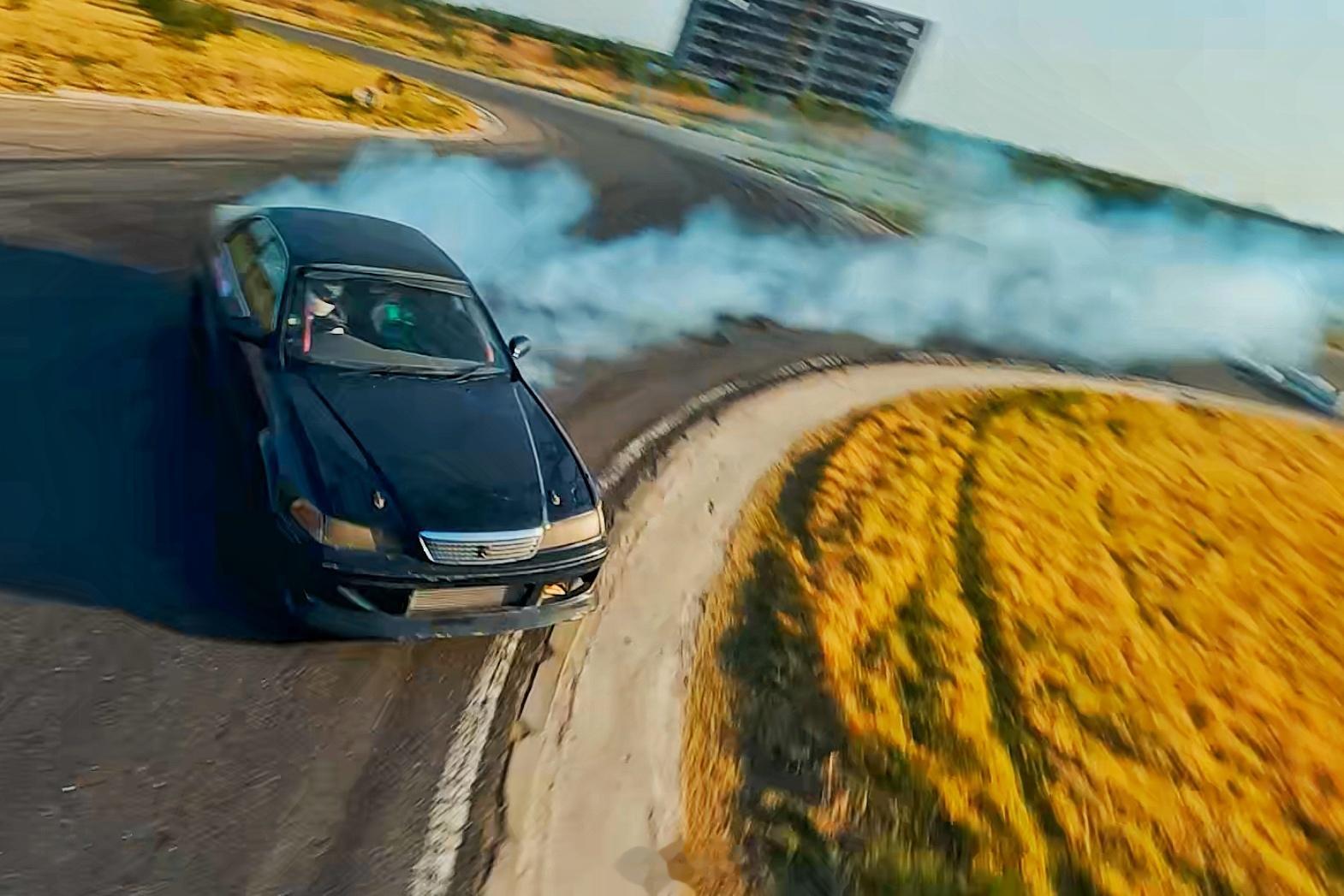 五一整个假期都在练车，速度起来后轮胎下的超快，现在脑子里都还是呜呜呜呜呜呜的排气