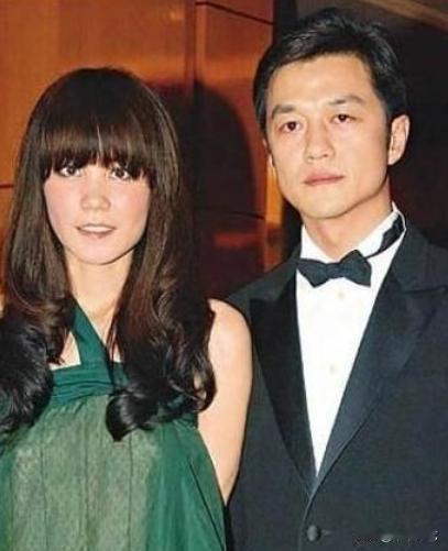 李亚鹏人生最后一个的遗憾应该是只差生一个“儿子”了，虽然目前是“3个女儿”的爹