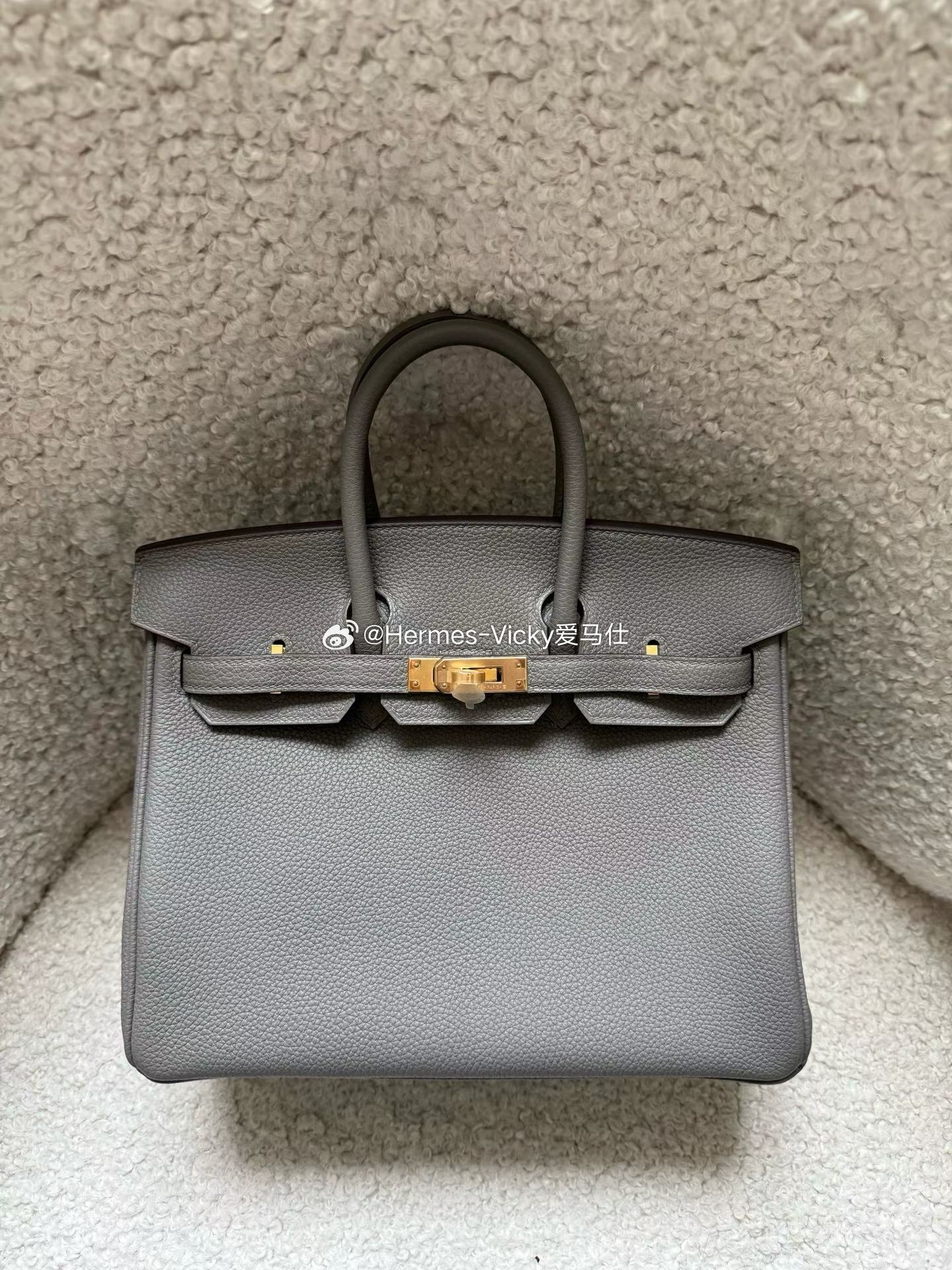 Birkin 25 Etain锡器灰 金扣；当下热门色系 实物太美😍百变色 