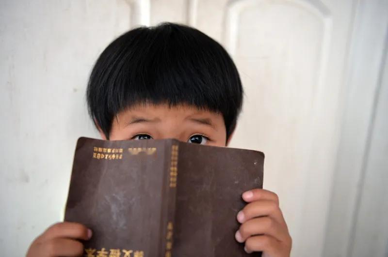 离婚后20年不见儿子？

她临终前的选择让人心碎

刷到个扎心故事：大姐离婚时让