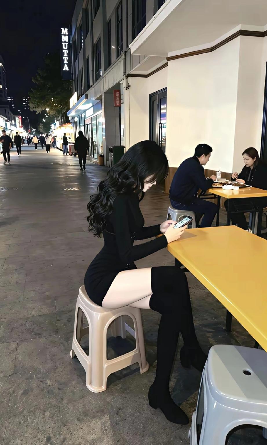 人生这趟路，谁都不容易
一半是风雨，一半是欢喜
得到别得意，失去别叹息
凡事别较